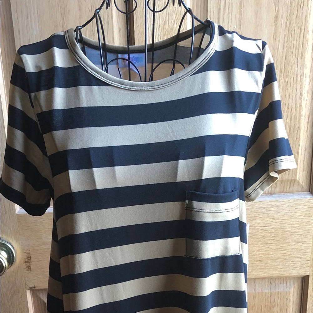 BNWT LuLaRoe Carly XS